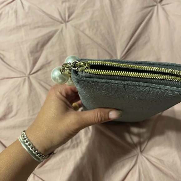 BETSEY JOHNSON WALLET - Picture 8 of 11